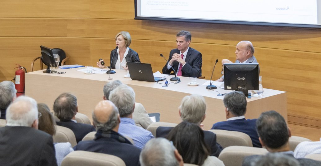Momento Económico y Político abril 2019