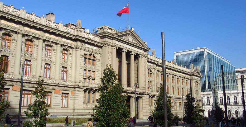 Tribunales y la nueva Constitución