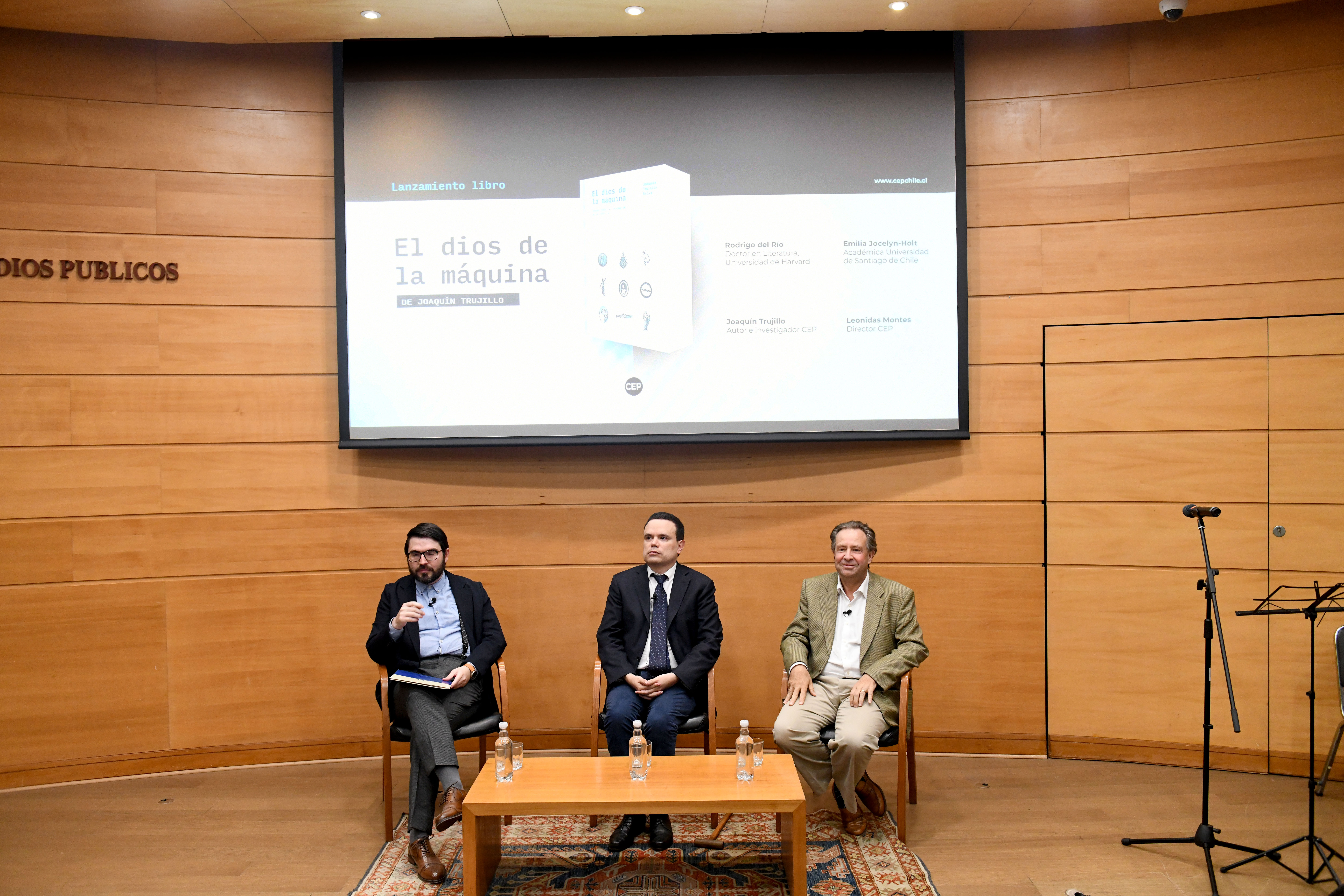 Lanzamiento «El dios de la máquina» de Joaquín Trujillo