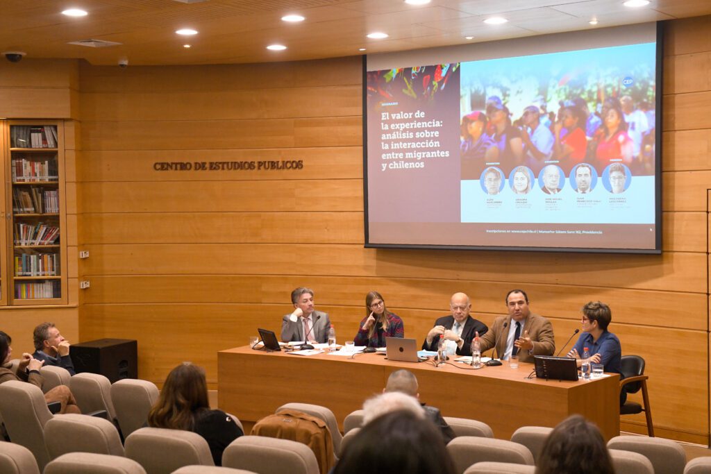 El valor de la experiencia: análisis sobre la interacción entre migrantes y chilenos