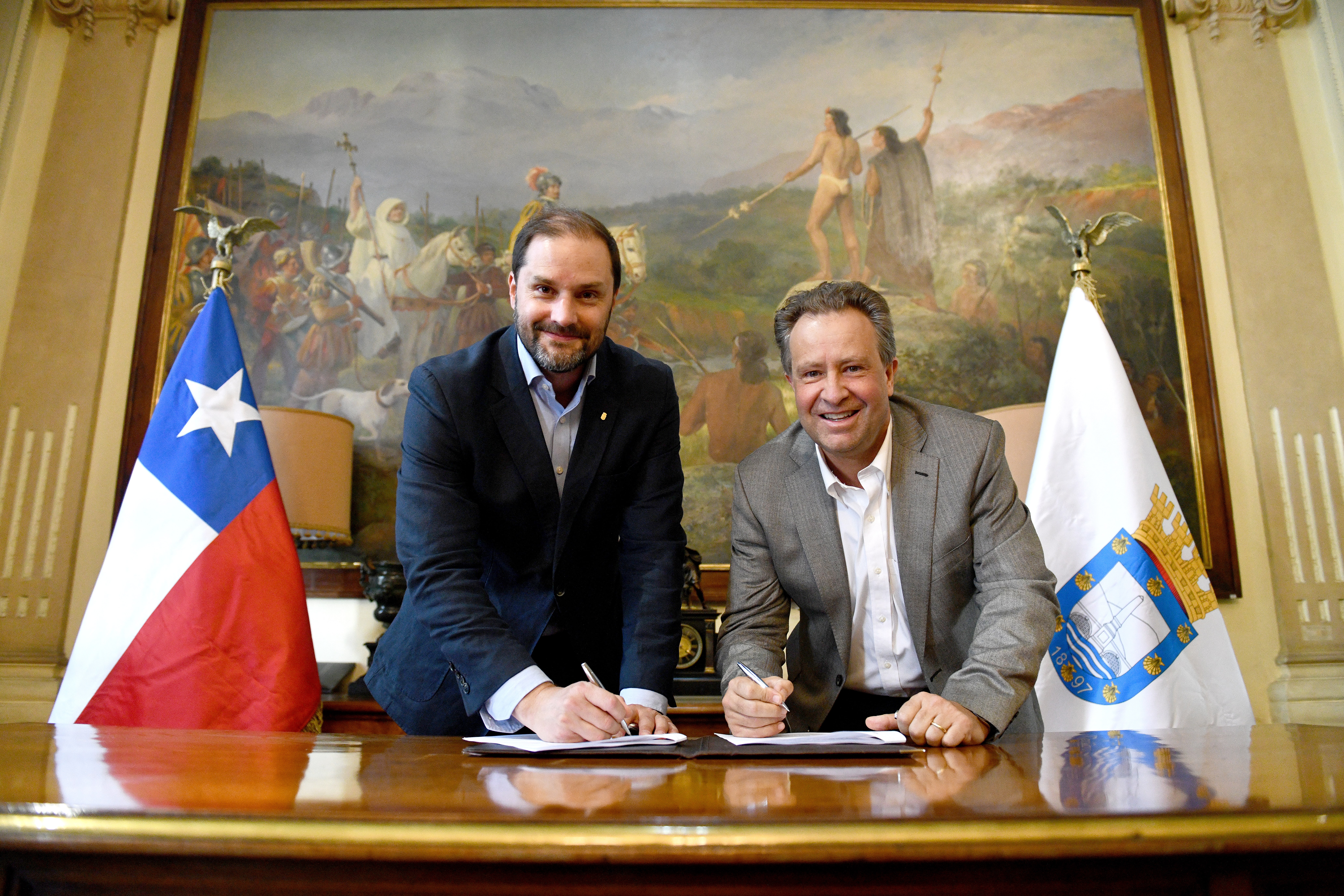 El CEP y la Municipalidad de Providencia firman convenio de colaboración