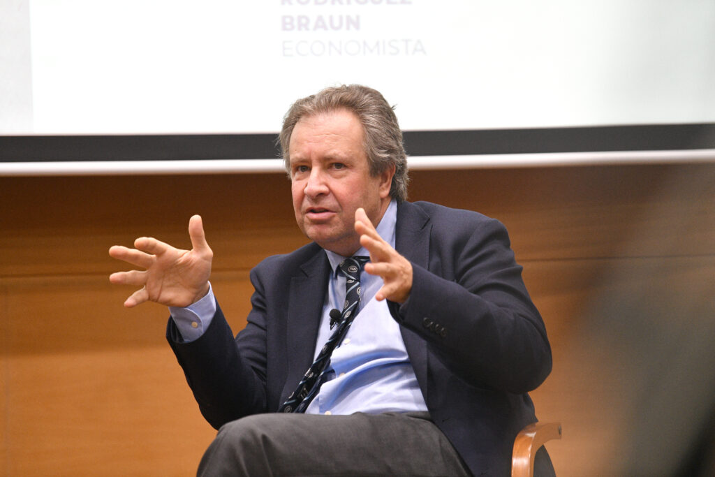 Leonidas Montes: «El de Boric fue un buen gobierno; no por lo que hizo, sino por lo que no pudo hacer»