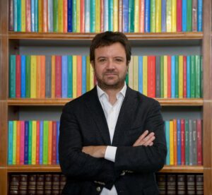Juan Luis Ossa asume como director ejecutivo del CEP